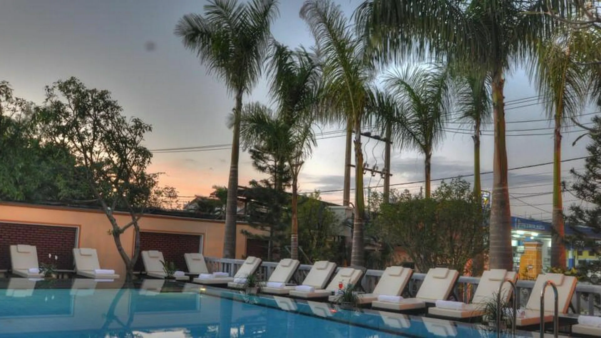 Huy Hoang Garden Hotel Χόι Αν